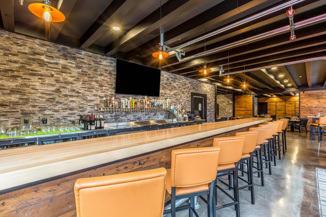 Cobblestone Hotel & Suites Hartford Экстерьер фото