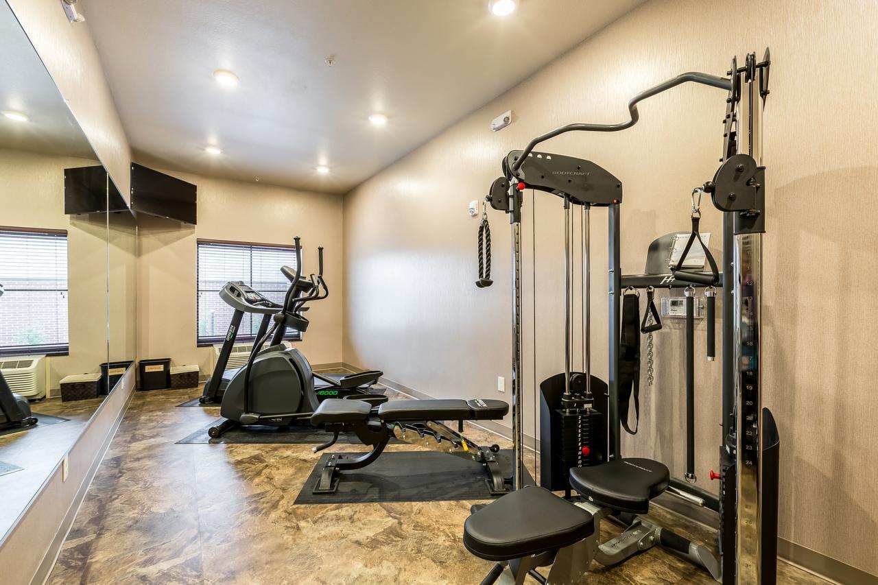 Cobblestone Hotel & Suites Hartford Экстерьер фото
