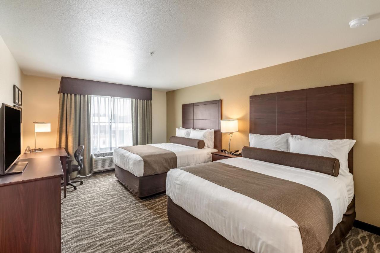 Cobblestone Hotel & Suites Hartford Экстерьер фото