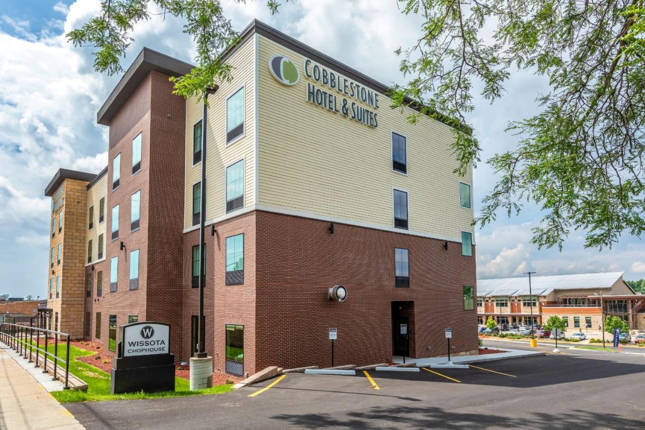 Cobblestone Hotel & Suites Hartford Экстерьер фото